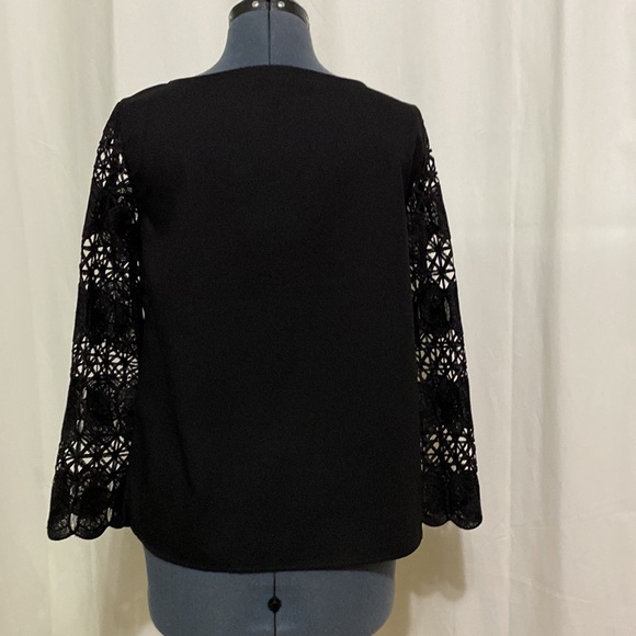 Lacey Black Blouse - Picture 3 of 6